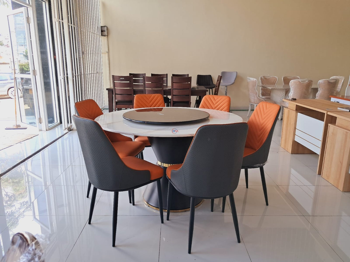 Round 6-Seater Dining Table Set with Rotating Center