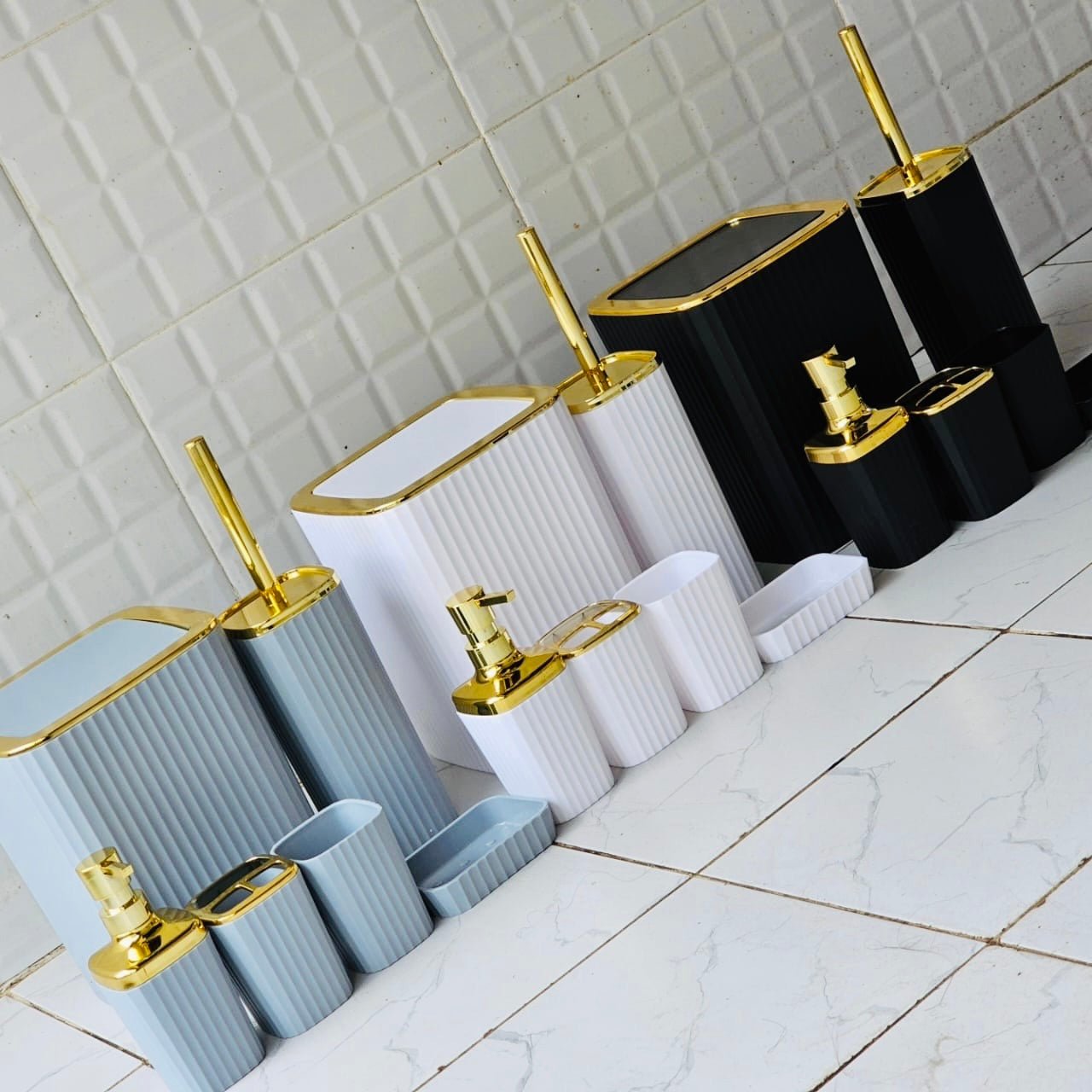 Bathroom accessories set - Enkaji Households