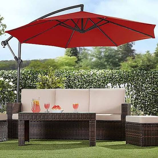 Cantilever parasol/Patio Umbrella 10ft/3mtrs with Crankshaft adjusting shaft with Base - Enkaji Households